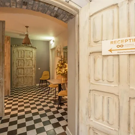 Leonardus Апартаменты