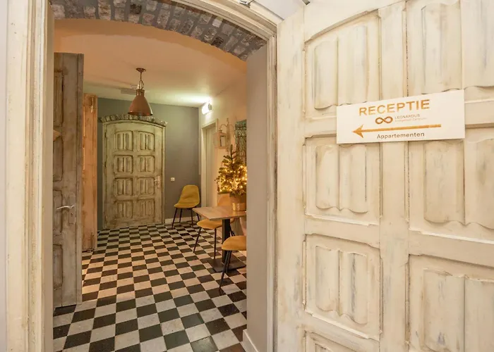 Luxe Leonardus アパート